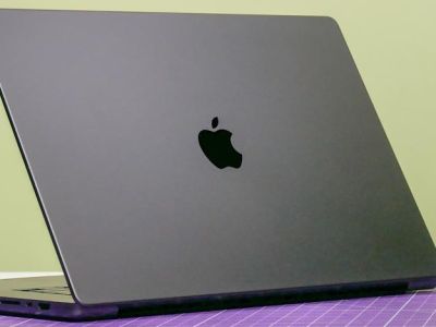 ������� �������� MacBook Pro (M5 Max) �������� � ���������� �� Windows