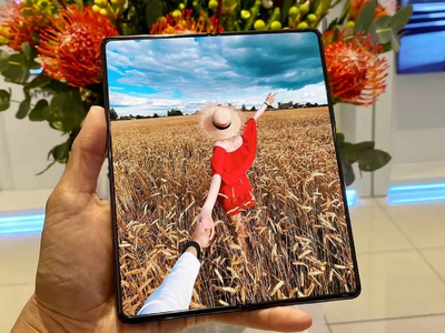 ������� � ����� ��� Samsung Galaxy Z Fold3 �� ���������� ��������� OnLeaks