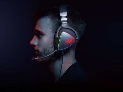 �������� ASUS ROG Delta II ����� �������������� ���� ����� � ���� ���������