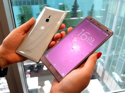 Sony Xperia XZ2 � ����������� ���������������� � ����� ������ 