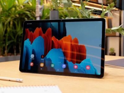 ������ Samsung Galaxy Tab S8 Ultra � ������� �������� �� �����-��������